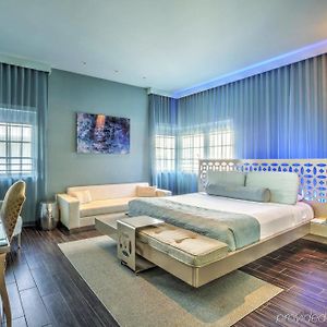 Estudio Gold con Cama King